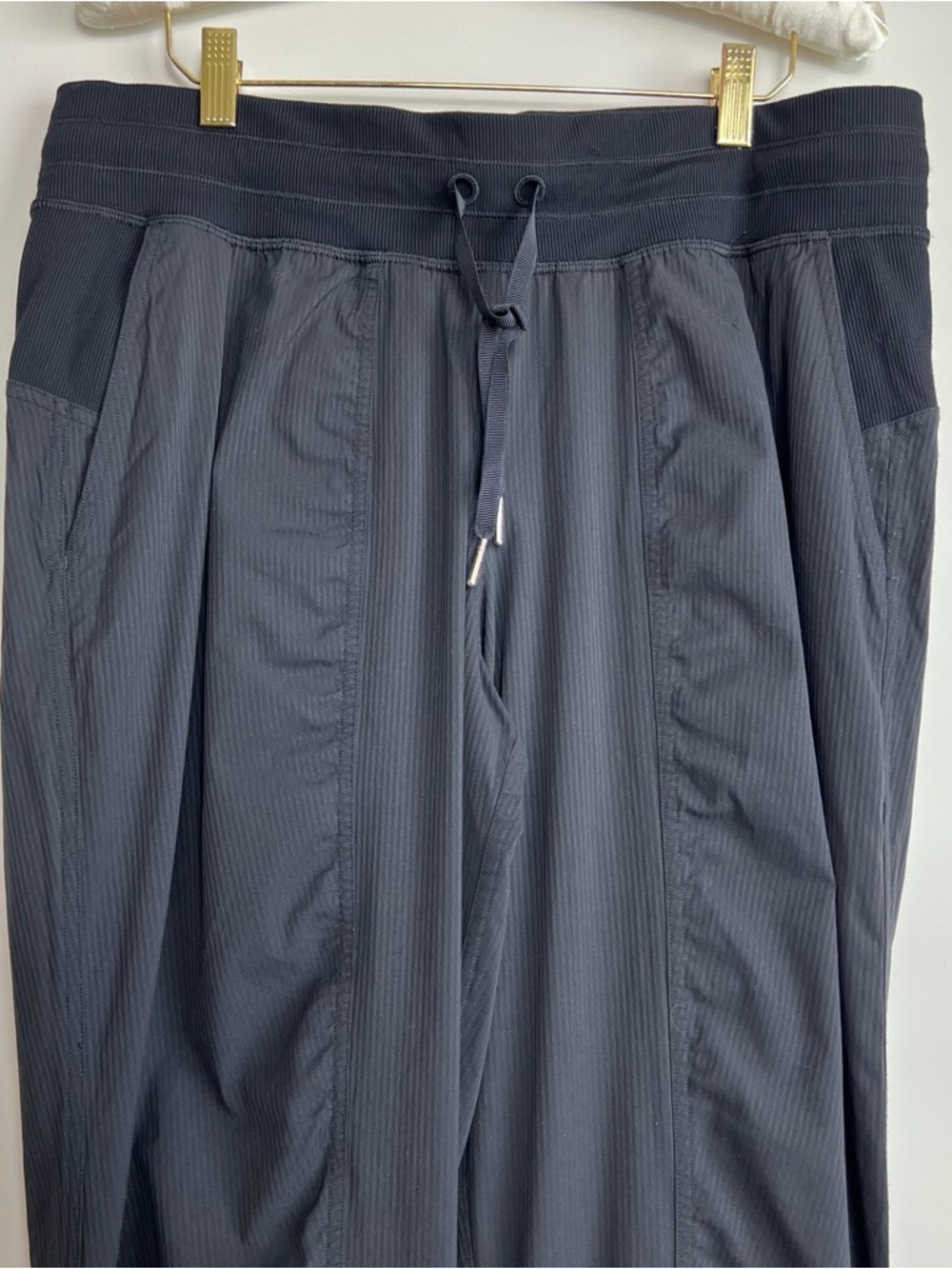 Lululemon Dance Studio Black Grey Stripe Rib Cuff Mid Rise Joggers 10 - Picture 2 of 6